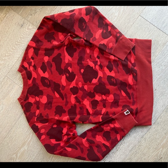 RARE BAPE Crewneck Size Medium - Picture 2 of 2
